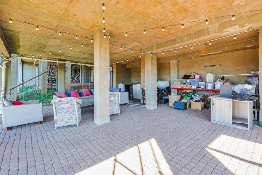 4 Bedroom Property for Sale in Waterkloof Ridge Gauteng