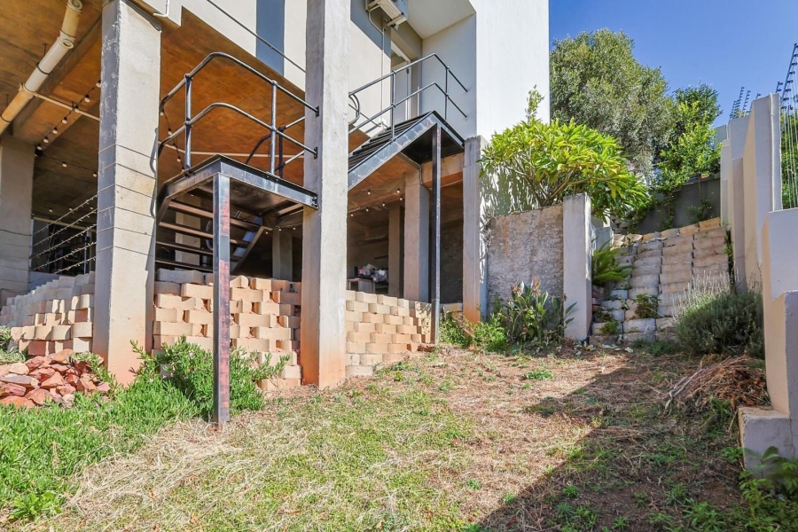 4 Bedroom Property for Sale in Waterkloof Ridge Gauteng