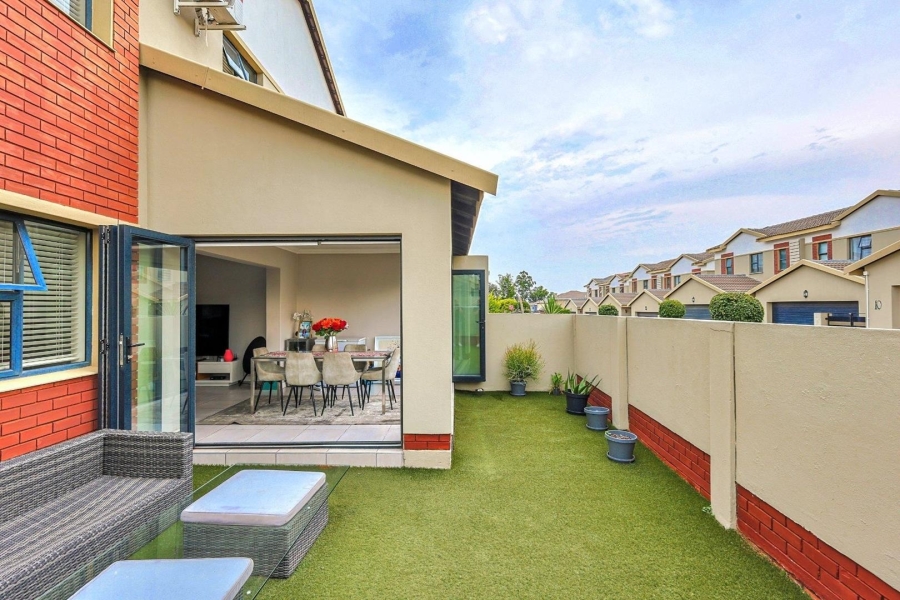 3 Bedroom Property for Sale in Equestria Gauteng