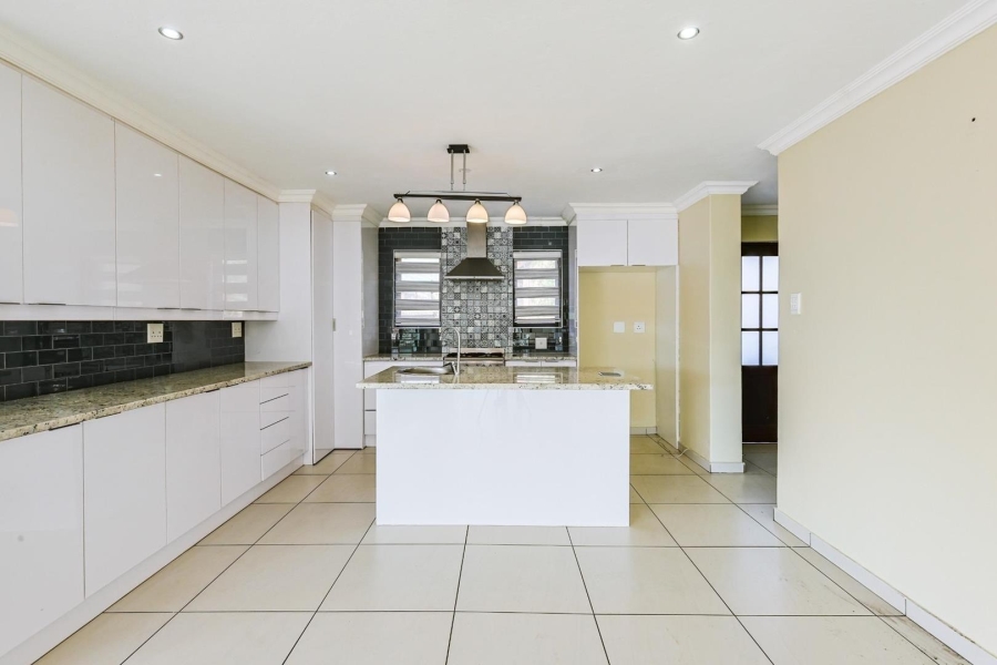 3 Bedroom Property for Sale in Olympus AH Gauteng