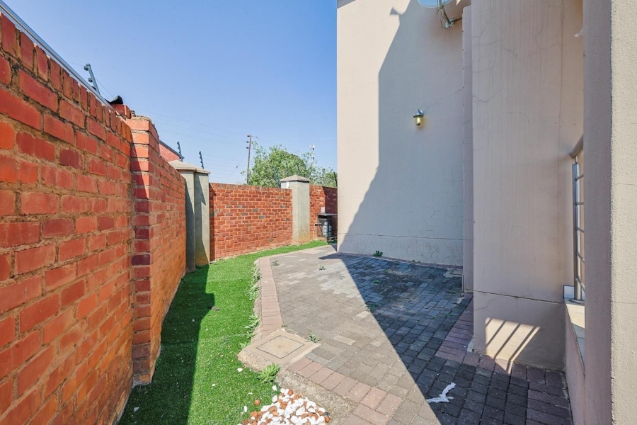 3 Bedroom Property for Sale in Olympus AH Gauteng