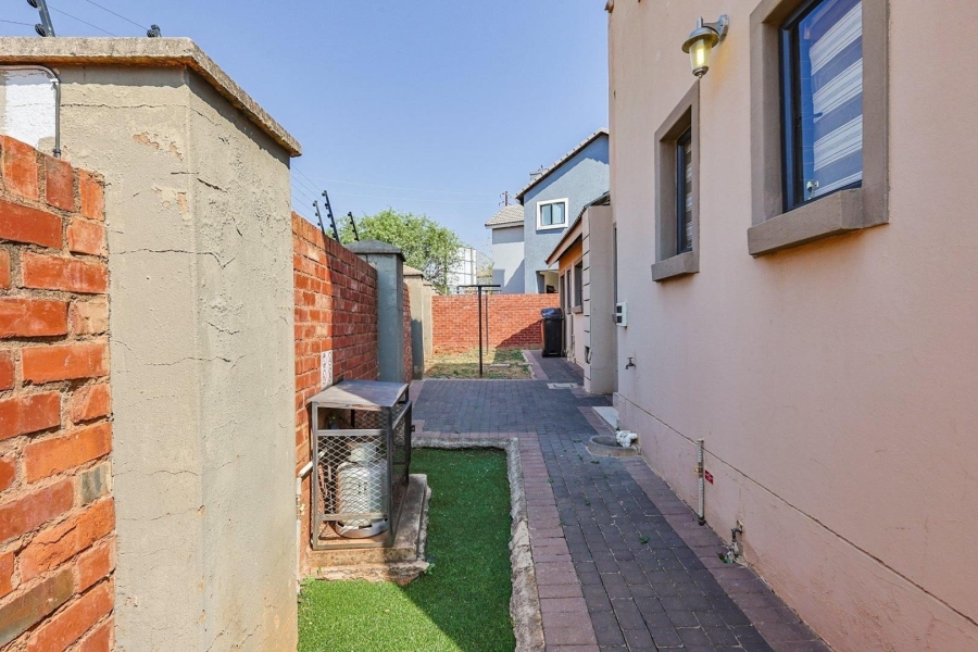 3 Bedroom Property for Sale in Olympus AH Gauteng