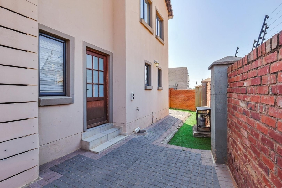 3 Bedroom Property for Sale in Olympus AH Gauteng