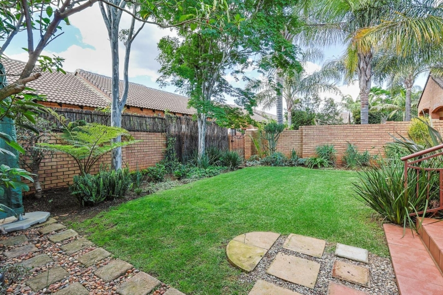 2 Bedroom Property for Sale in Mooikloof Ridge Gauteng