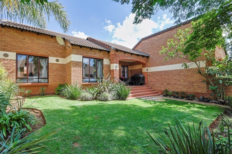 2 Bedroom Property for Sale in Mooikloof Ridge Gauteng