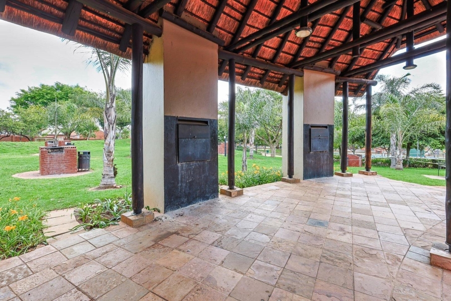 2 Bedroom Property for Sale in Mooikloof Ridge Gauteng