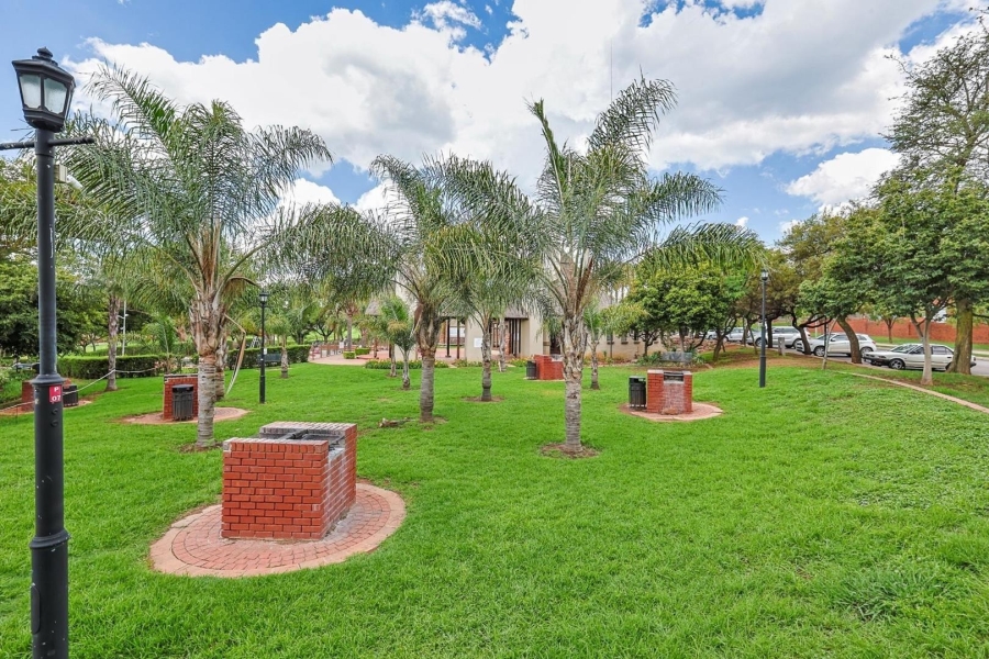 2 Bedroom Property for Sale in Mooikloof Ridge Gauteng