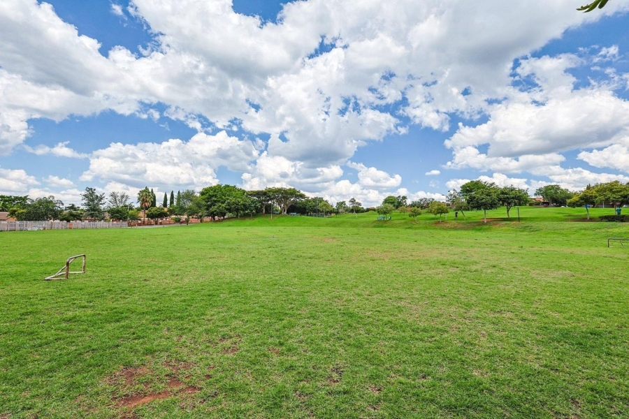 2 Bedroom Property for Sale in Mooikloof Ridge Gauteng