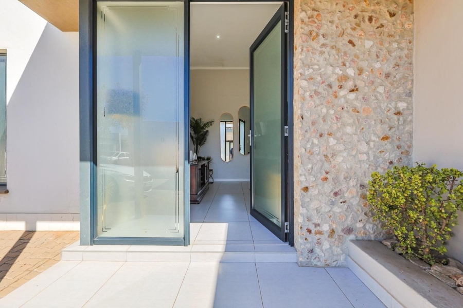 3 Bedroom Property for Sale in Equestria Gauteng