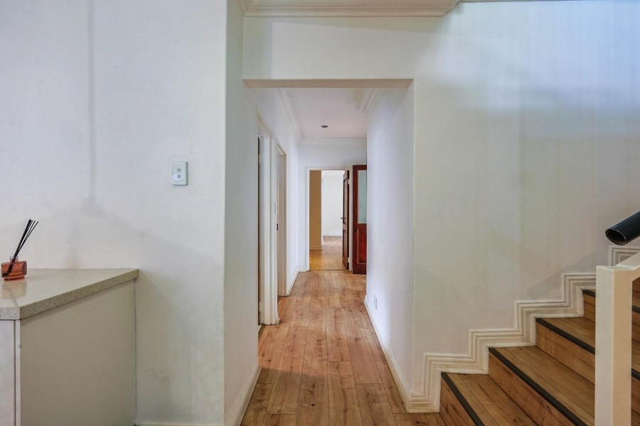 5 Bedroom Property for Sale in Silver Lakes Gauteng