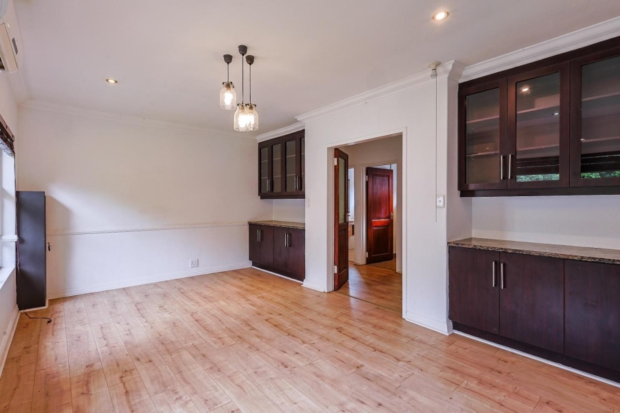 5 Bedroom Property for Sale in Silver Lakes Gauteng