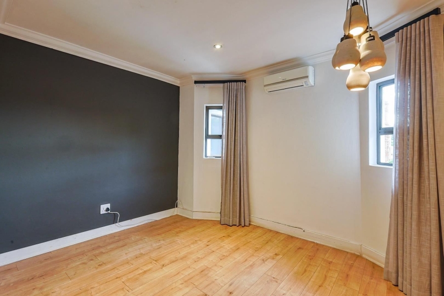 5 Bedroom Property for Sale in Silver Lakes Gauteng