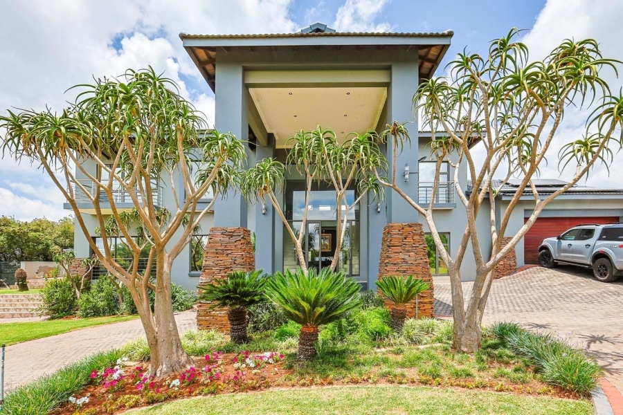 5 Bedroom Property for Sale in Mooikloof Gauteng