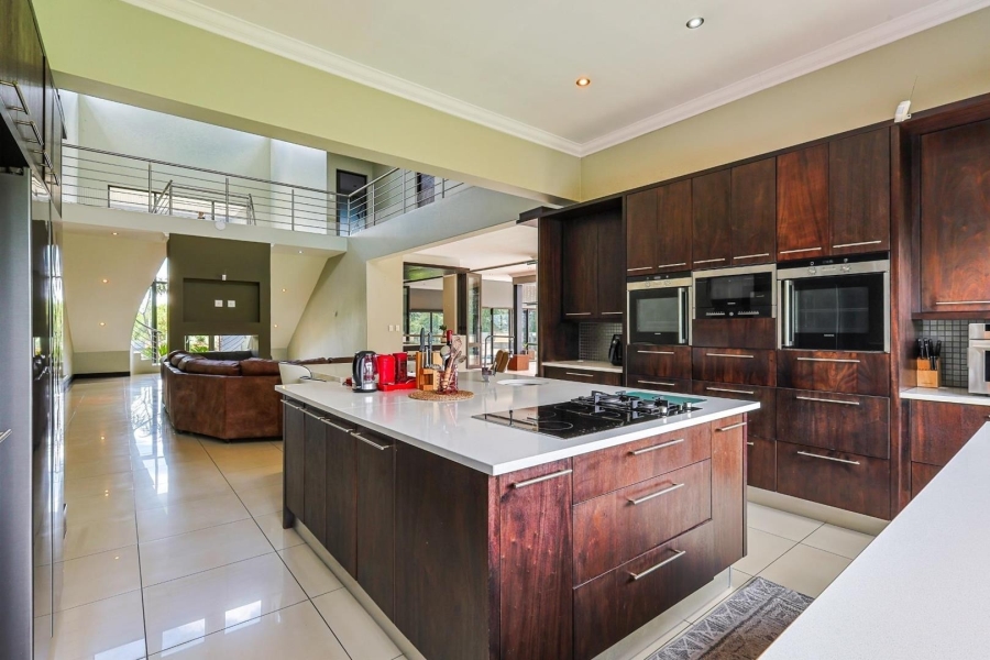 5 Bedroom Property for Sale in Mooikloof Gauteng