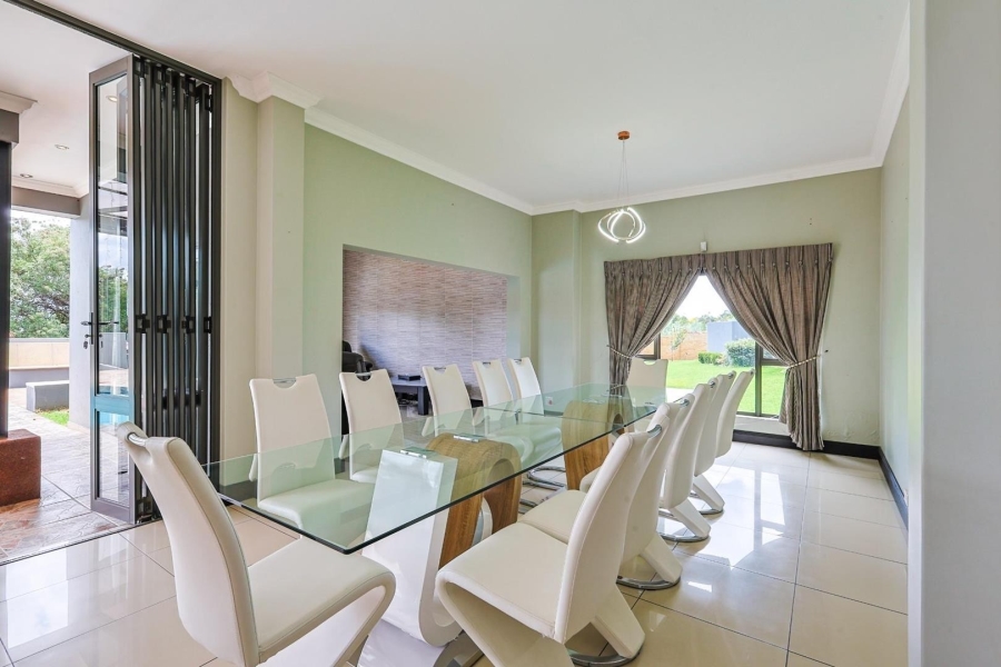 5 Bedroom Property for Sale in Mooikloof Gauteng