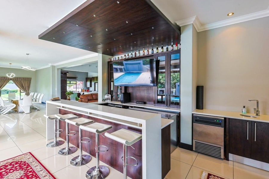 5 Bedroom Property for Sale in Mooikloof Gauteng