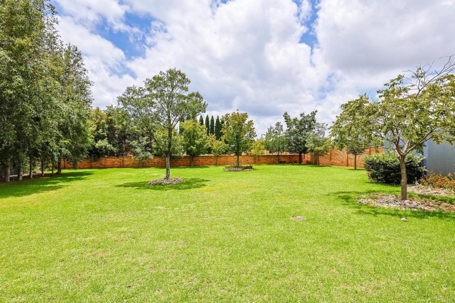 5 Bedroom Property for Sale in Mooikloof Gauteng