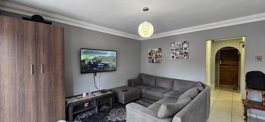 3 Bedroom Property for Sale in Garsfontein Gauteng