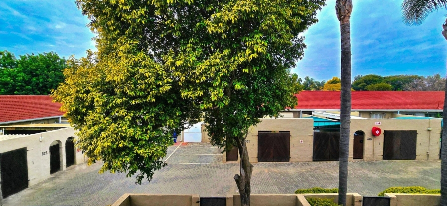 3 Bedroom Property for Sale in Garsfontein Gauteng