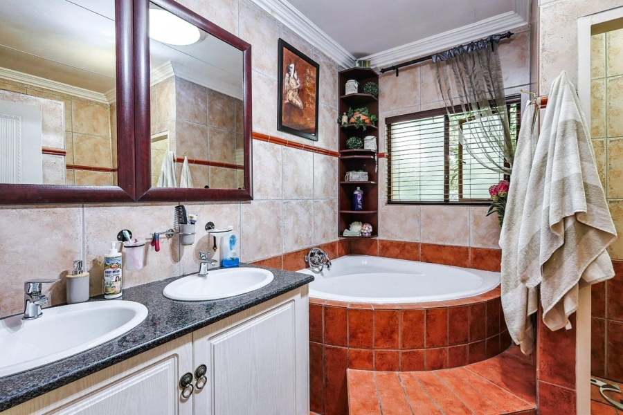 3 Bedroom Property for Sale in Lynnwood Glen Gauteng