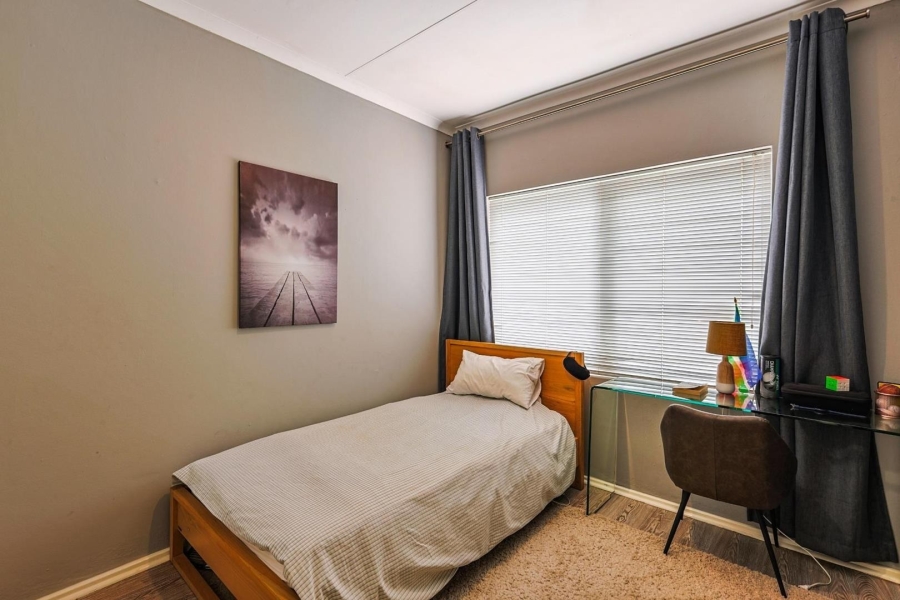 To Let 3 Bedroom Property for Rent in Silver Lakes Gauteng