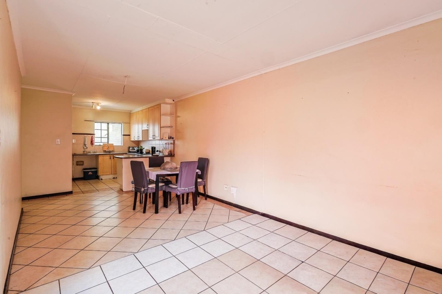 To Let 2 Bedroom Property for Rent in Equestria Gauteng