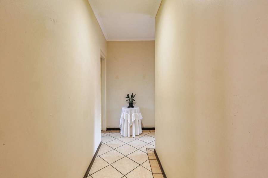 To Let 2 Bedroom Property for Rent in Equestria Gauteng