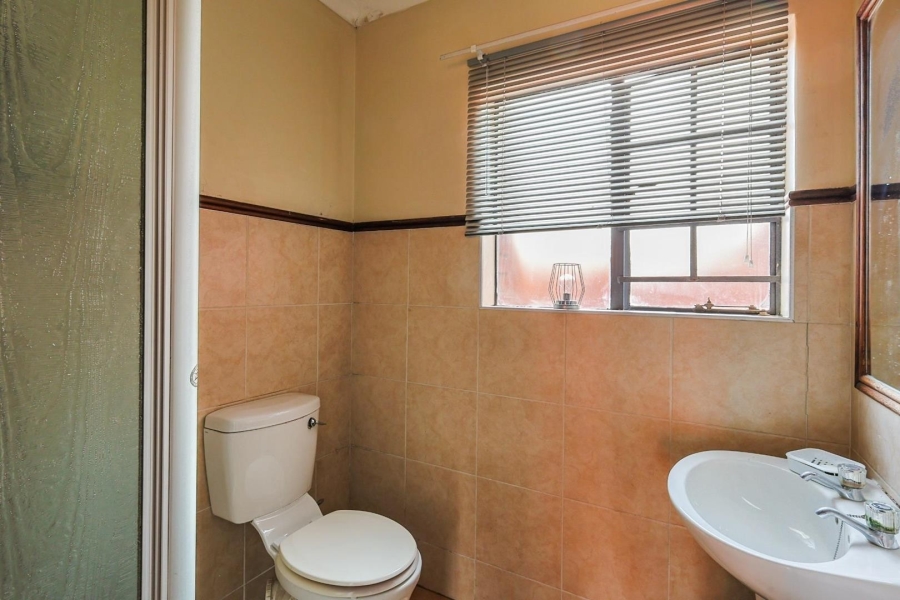 To Let 2 Bedroom Property for Rent in Equestria Gauteng