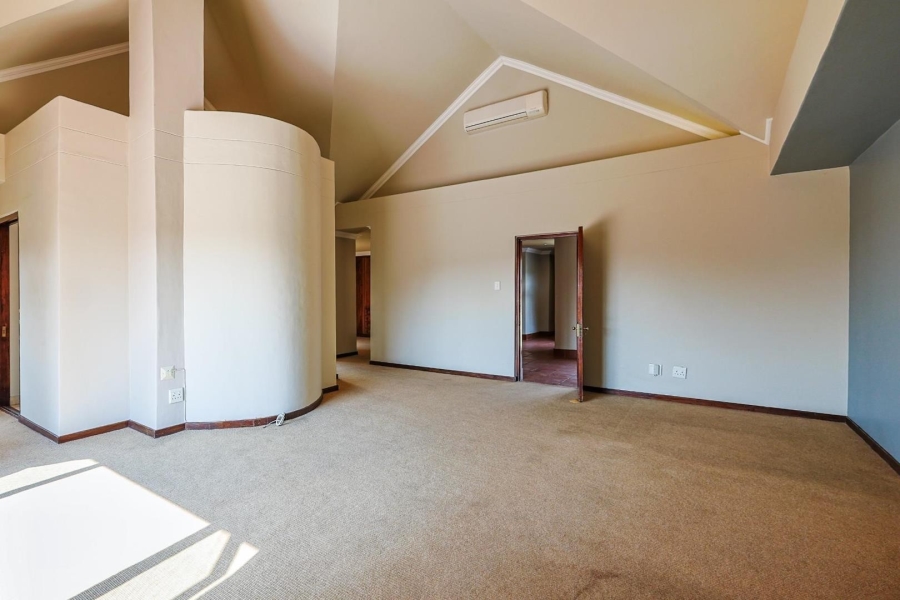 4 Bedroom Property for Sale in Mooikloof Equestrian Estate Gauteng