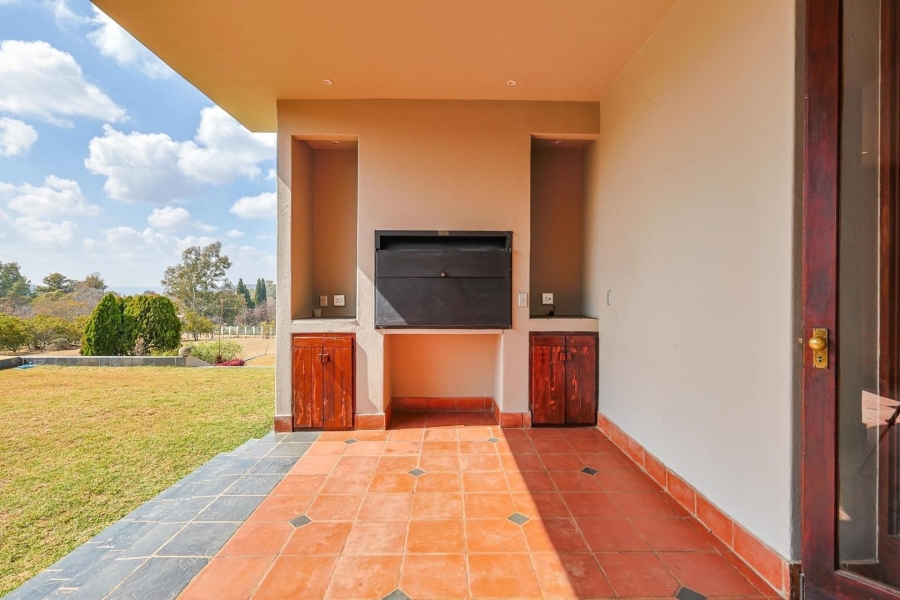 4 Bedroom Property for Sale in Mooikloof Equestrian Estate Gauteng