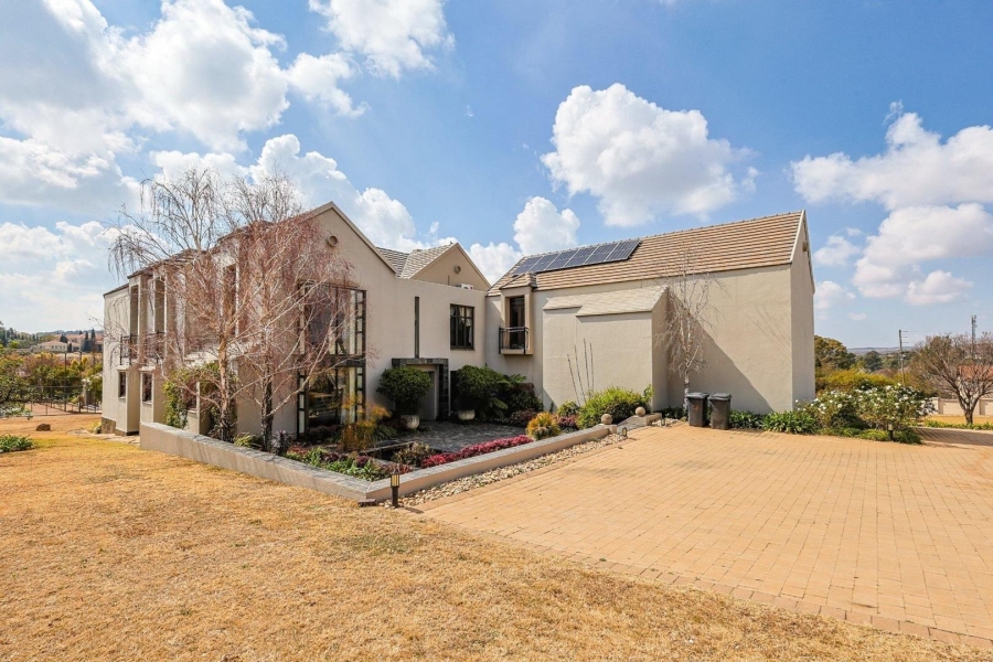 4 Bedroom Property for Sale in Mooikloof Equestrian Estate Gauteng