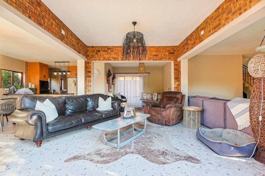 3 Bedroom Property for Sale in Silver Lakes Gauteng