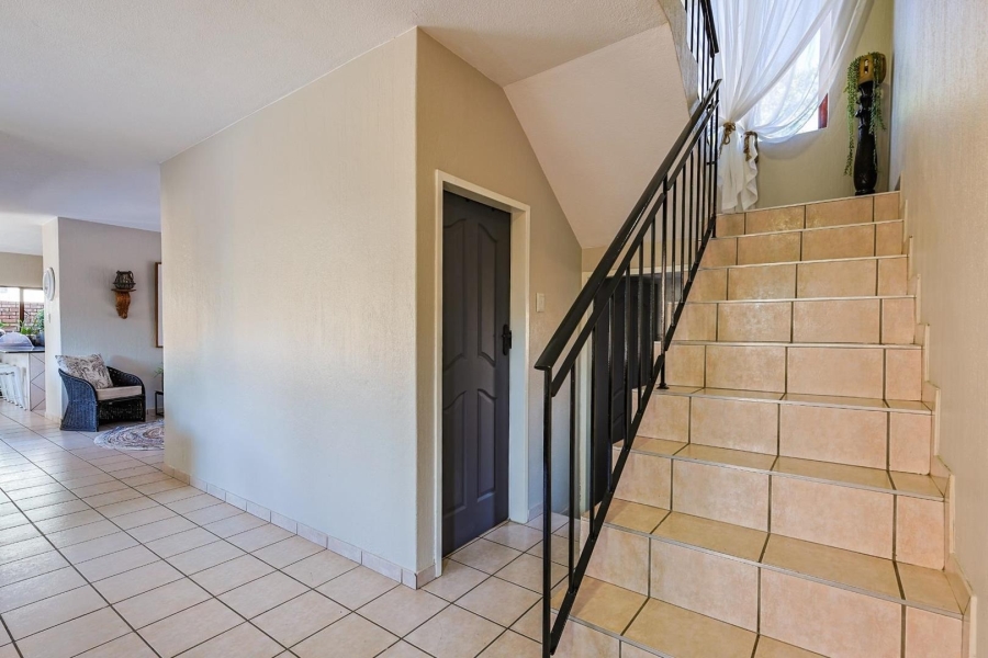 3 Bedroom Property for Sale in Silver Lakes Gauteng