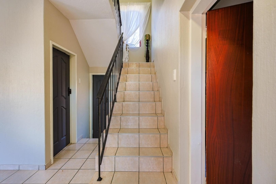 3 Bedroom Property for Sale in Silver Lakes Gauteng