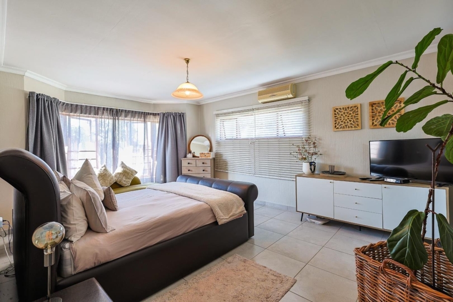 3 Bedroom Property for Sale in Silver Lakes Gauteng