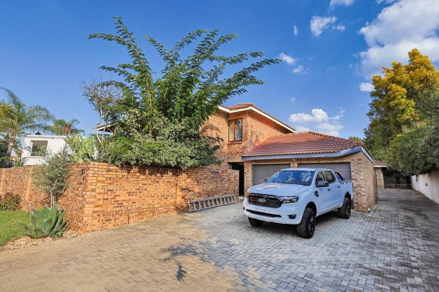 3 Bedroom Property for Sale in Silver Lakes Gauteng