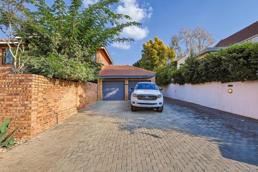3 Bedroom Property for Sale in Silver Lakes Gauteng