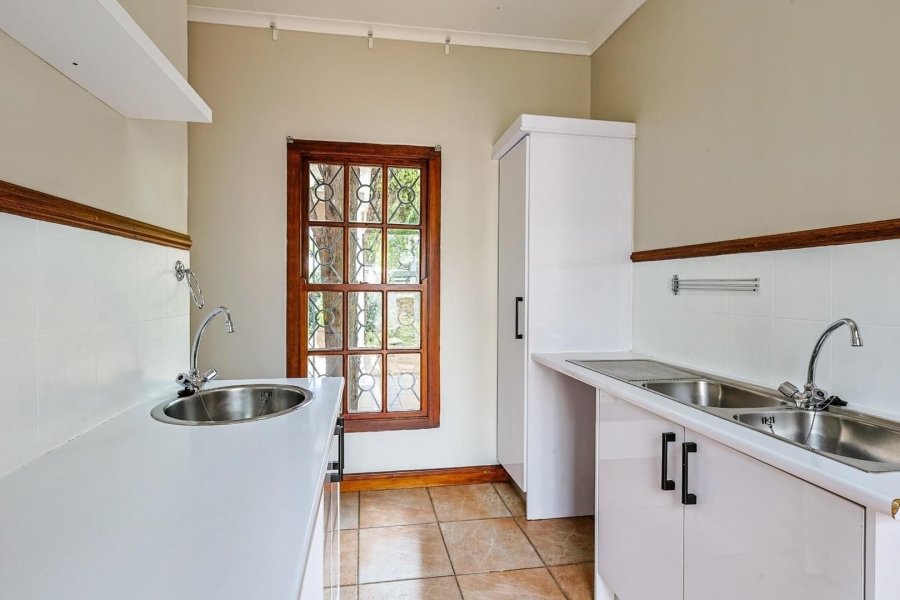 To Let 3 Bedroom Property for Rent in Brooklyn Gauteng
