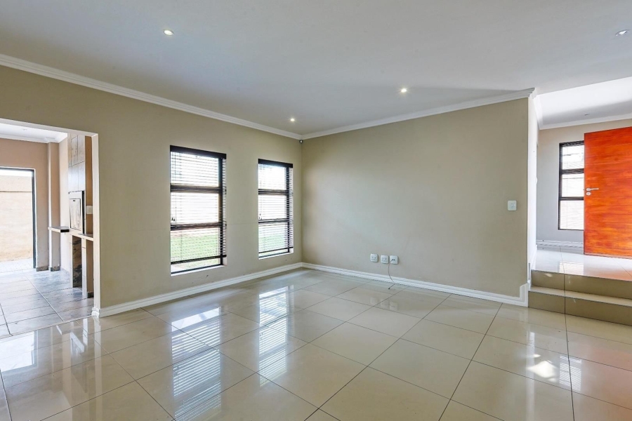 3 Bedroom Property for Sale in Olympus AH Gauteng