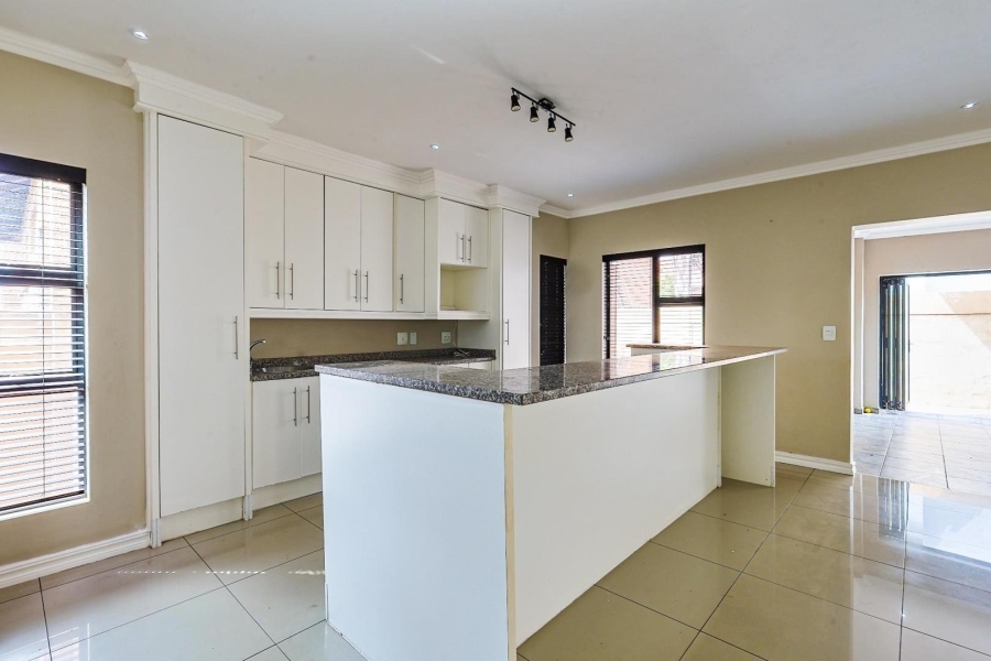 3 Bedroom Property for Sale in Olympus AH Gauteng