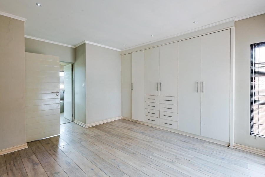 3 Bedroom Property for Sale in Olympus AH Gauteng