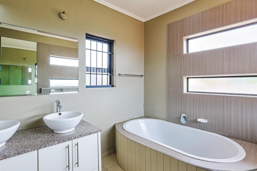 3 Bedroom Property for Sale in Olympus AH Gauteng