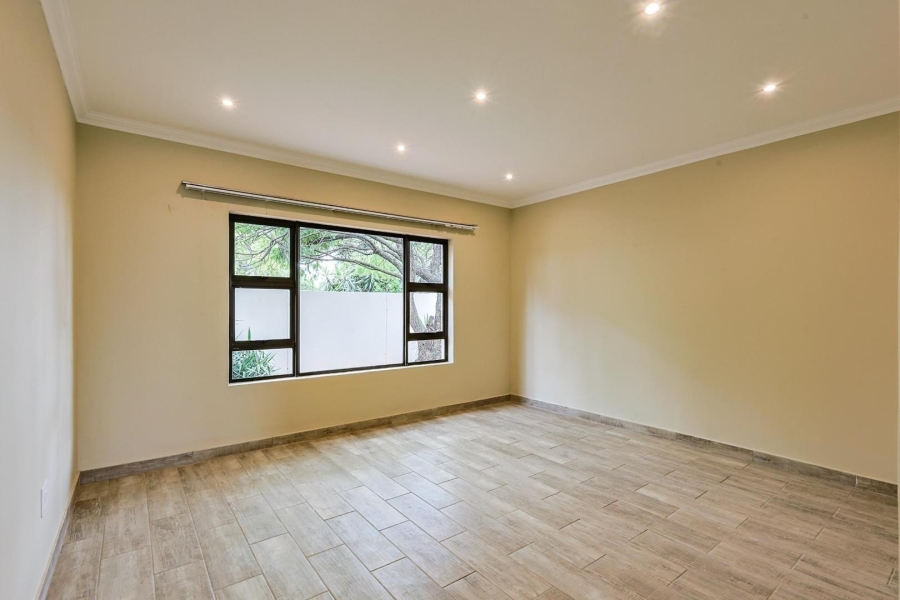 To Let 4 Bedroom Property for Rent in Silverwoods Country Estate Gauteng