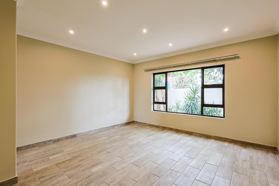 To Let 4 Bedroom Property for Rent in Silverwoods Country Estate Gauteng