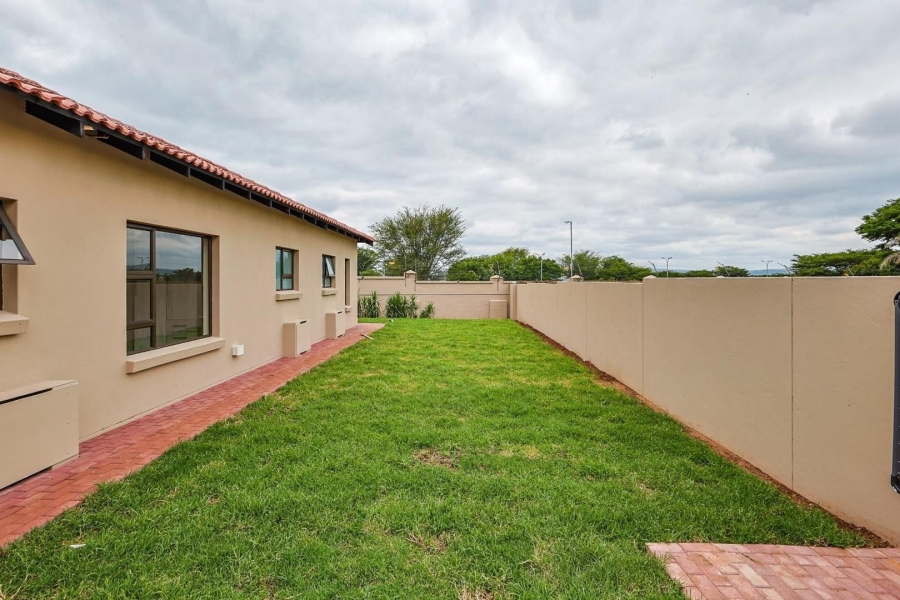 To Let 4 Bedroom Property for Rent in Silverwoods Country Estate Gauteng