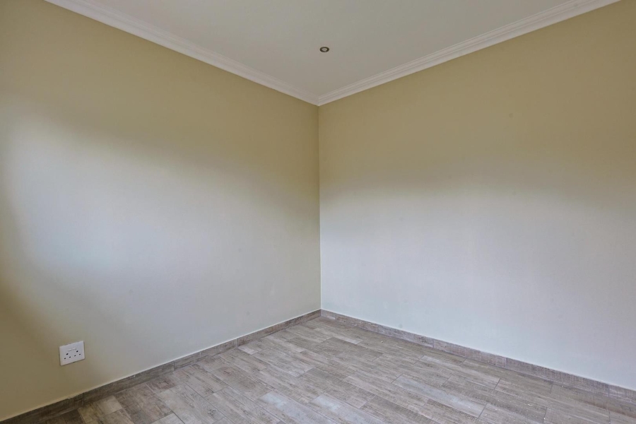 To Let 4 Bedroom Property for Rent in Silverwoods Country Estate Gauteng