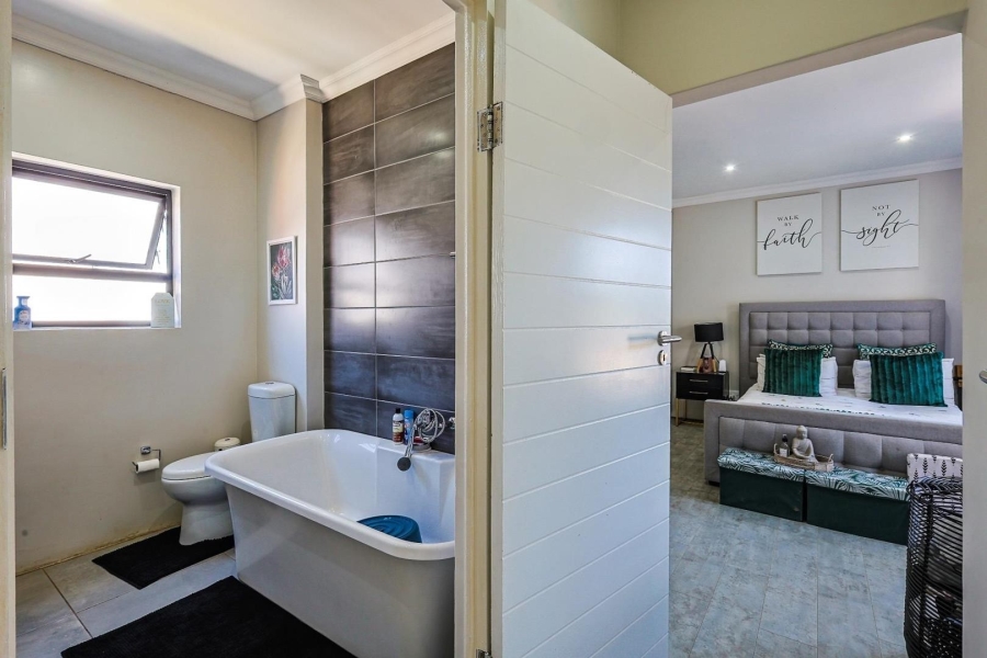 3 Bedroom Property for Sale in Olympus AH Gauteng