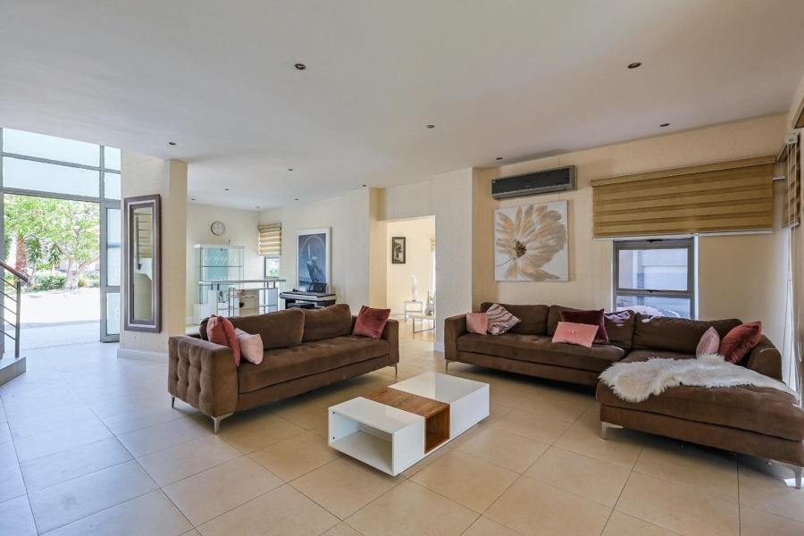 To Let 4 Bedroom Property for Rent in Silver Lakes Gauteng