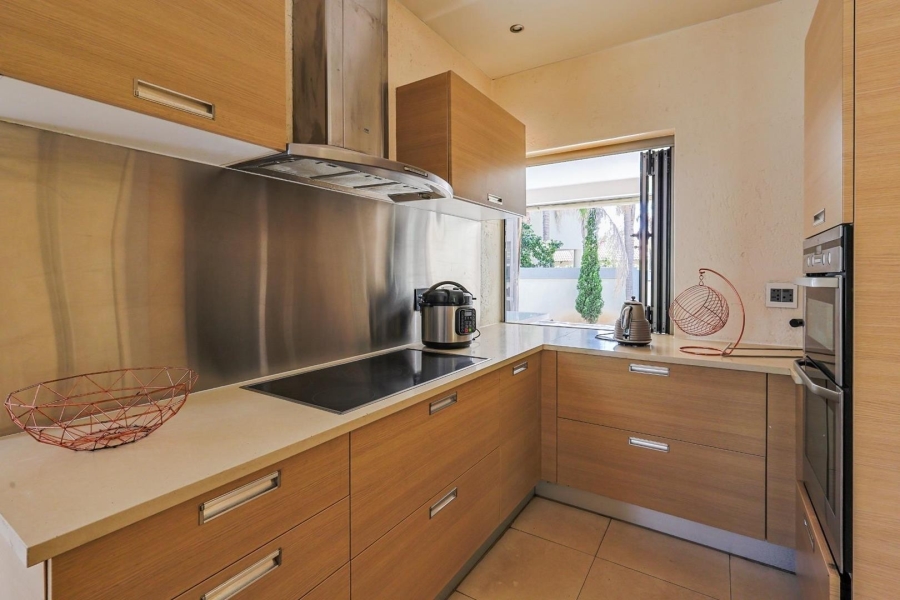 To Let 4 Bedroom Property for Rent in Silver Lakes Gauteng