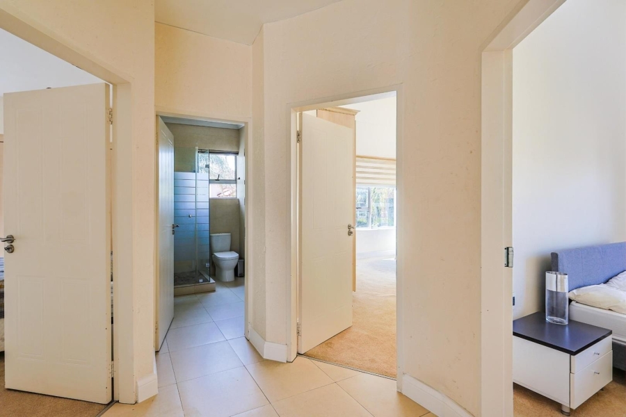 To Let 4 Bedroom Property for Rent in Silver Lakes Gauteng